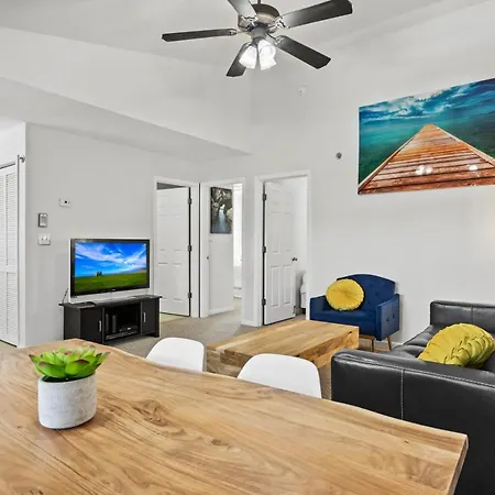 Villa 40 Lighthouse Rd. Unit 3-402